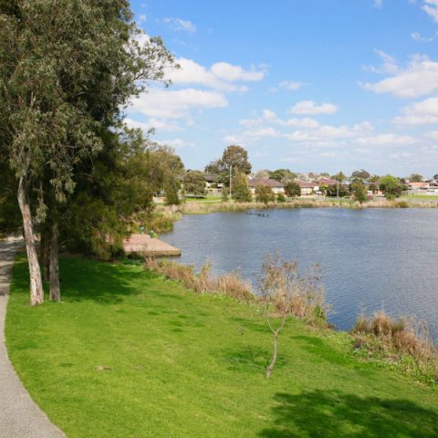 Edwards Lake park